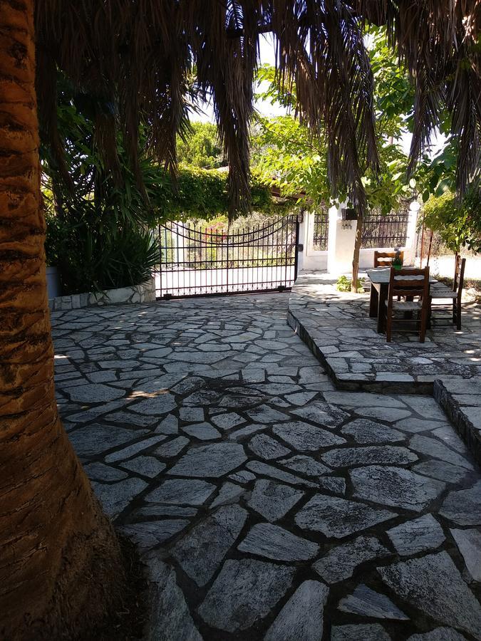 Kesi Holiday Home Potistika Exterior photo