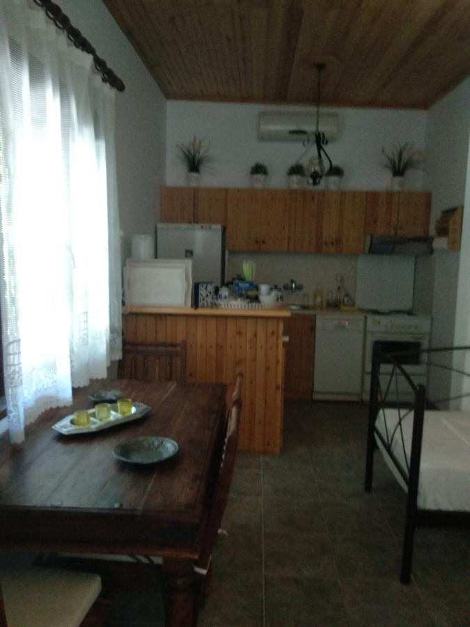 Kesi Holiday Home Potistika Exterior photo